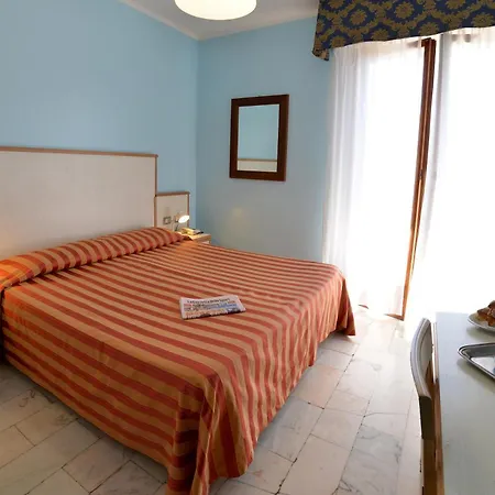 Hotel Rosalia 2*