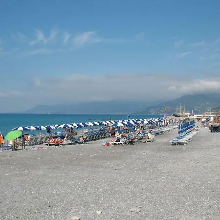 Rosalia בורדיגרה