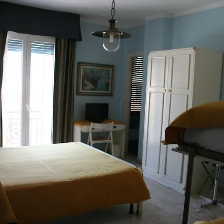 Rosalia Hotel